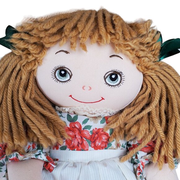 Vintage 1991 Commonwealth Toy Rag Doll Yarn Hair Floral Dress Stitched Face 17" - Picture 2 of 6
